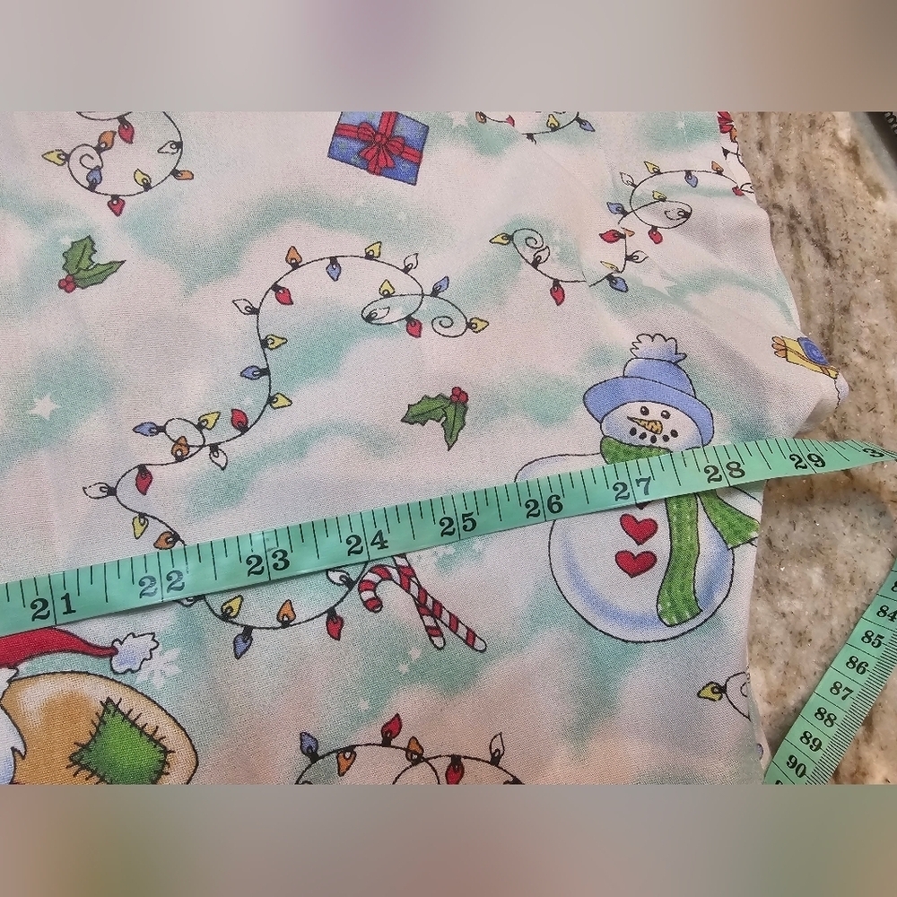 Scrub Basics Christmas Holiday Scrub Top Snowman Santa Lights Print Size XL - Picture 7 of 8